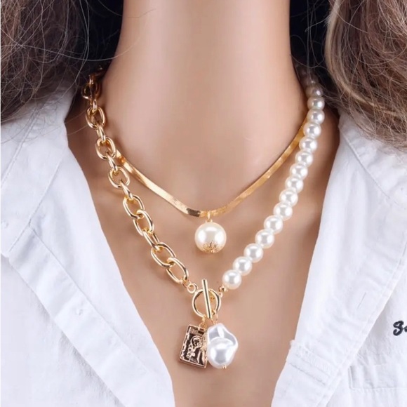 🤍🆕 NWOT Trendy Pearl Gold Fusion Layered Necklace - Picture 4 of 5